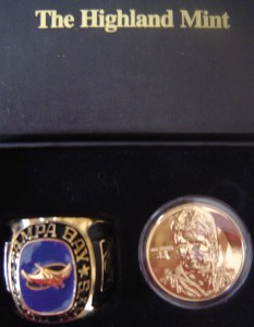 1999 Highland Mint Gold Plated Ring and Coin Set 42/2500        